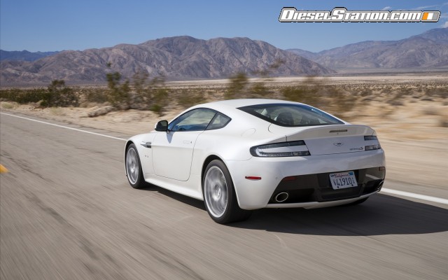 Aston Martin V12 Vantage S 2014 Widescreen Picture #128 Aston Martin V12 Vantage S 2014 Widescreen Picture #128